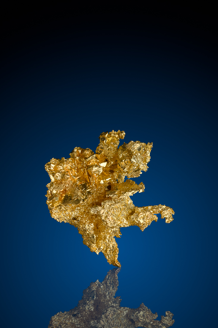 (image for) Sharp and Well Crystallized Gold Specimen from the Eagle's Nest Mine in Placer County, CA - 6.50 grams